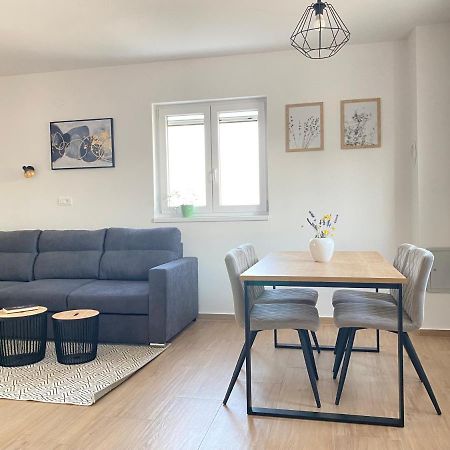 Apartments Rising Sun, Ražanac 외부 사진